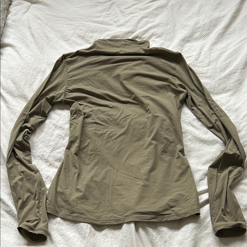SKIMS FITS EVERYBODY TURTLE NECK TOP OLIVE GREEN